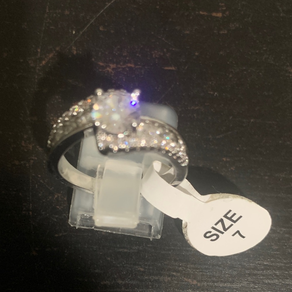 Sparkling Silver Ring with Clear Stones